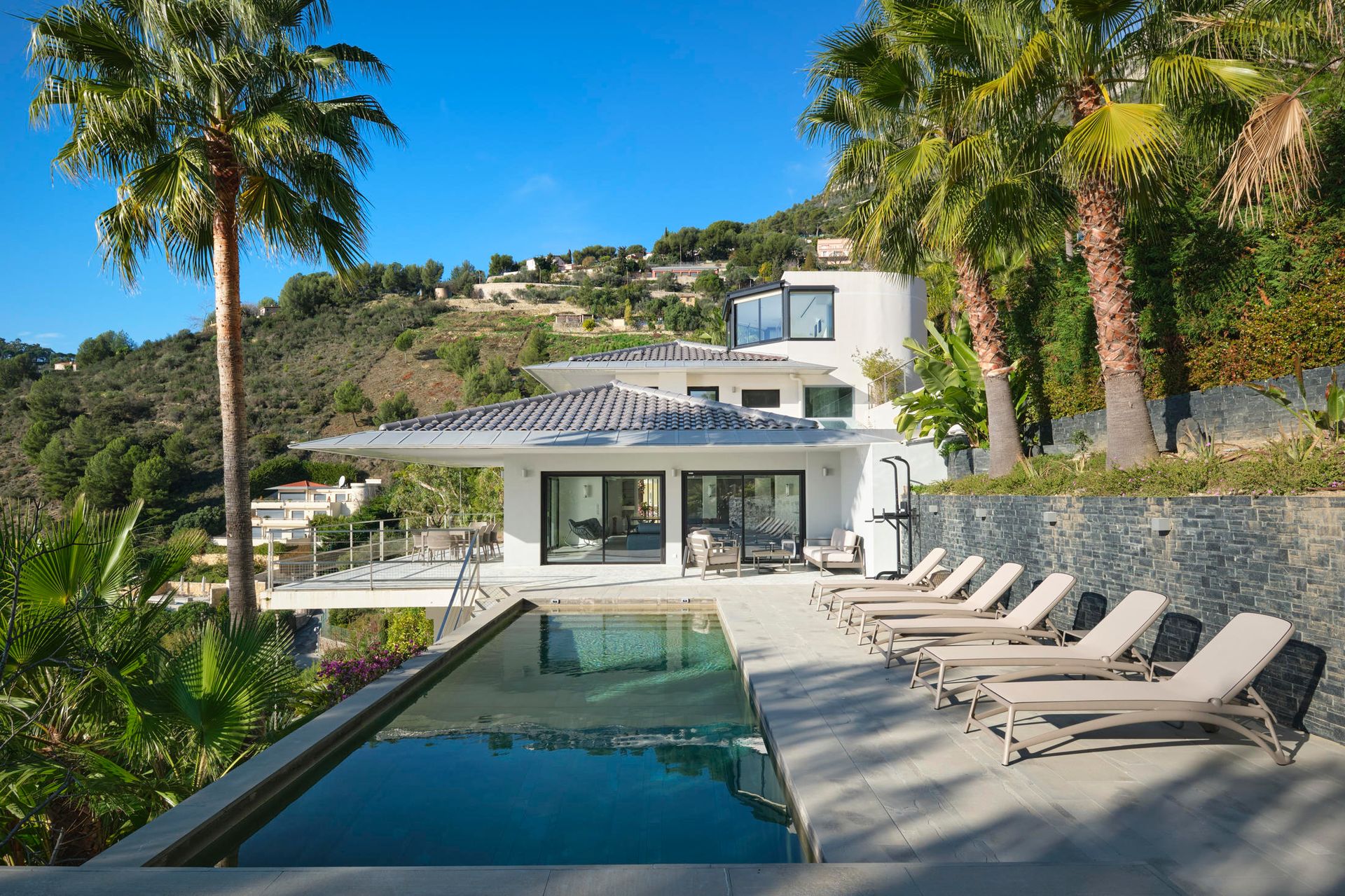 Modern property - Secure domain - Close Monaco - Sea views