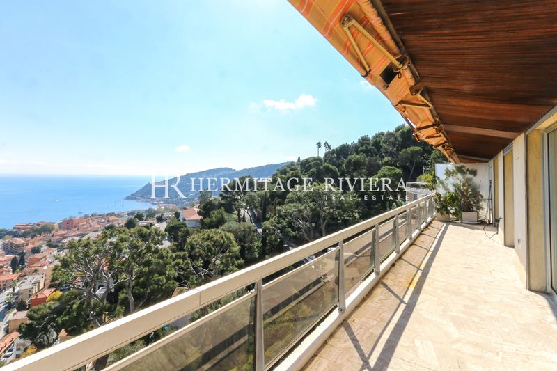 3 bedroom apartment - Penthouse - Terrace and sea view