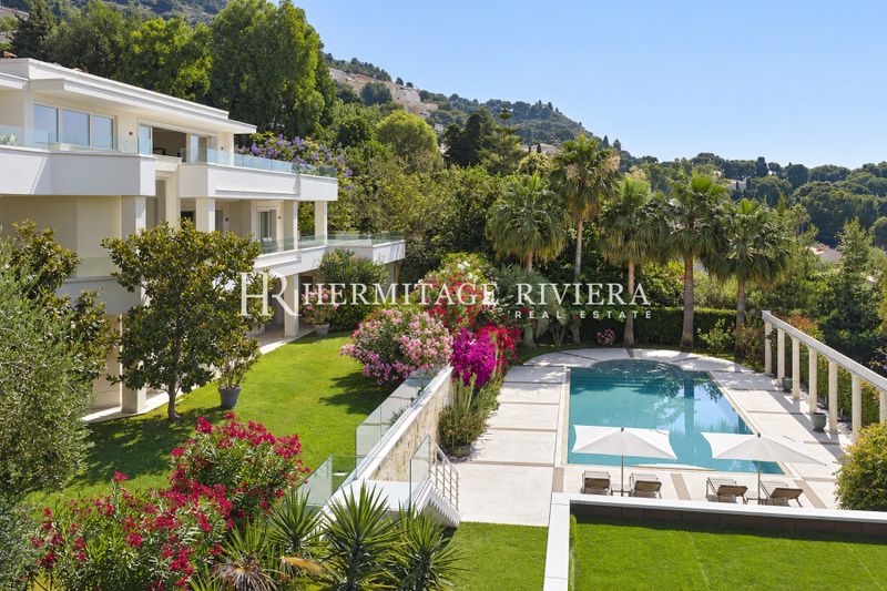 Property of two modern villas - Sea views - Pool - Close to Monaco